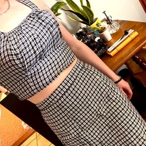 2 piece skirt and tank set- linen material. Worn once